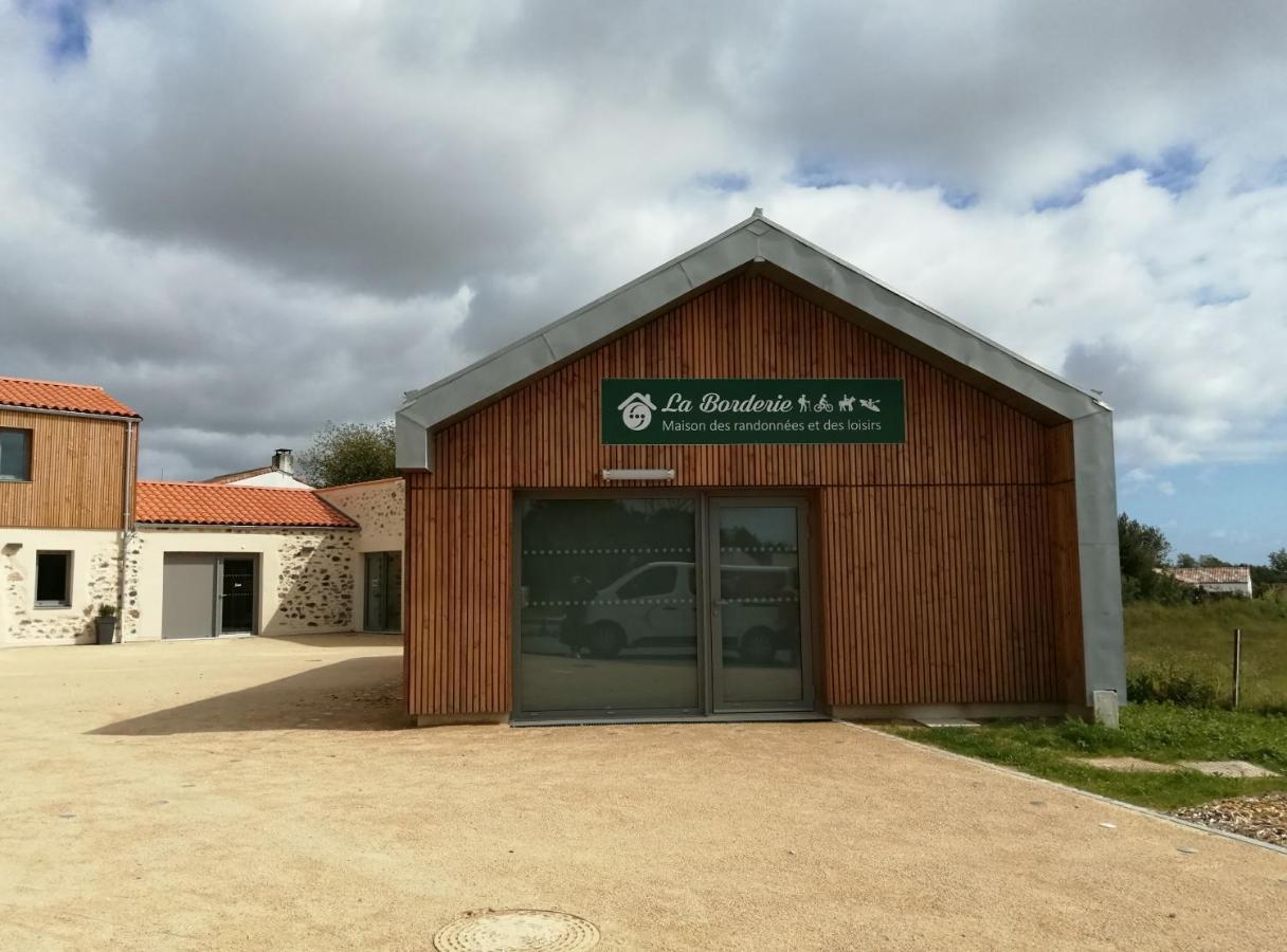 La Borderie - Maison Des Randonnees - Gite Etape - Gite De Groupe Vaire Exterior photo